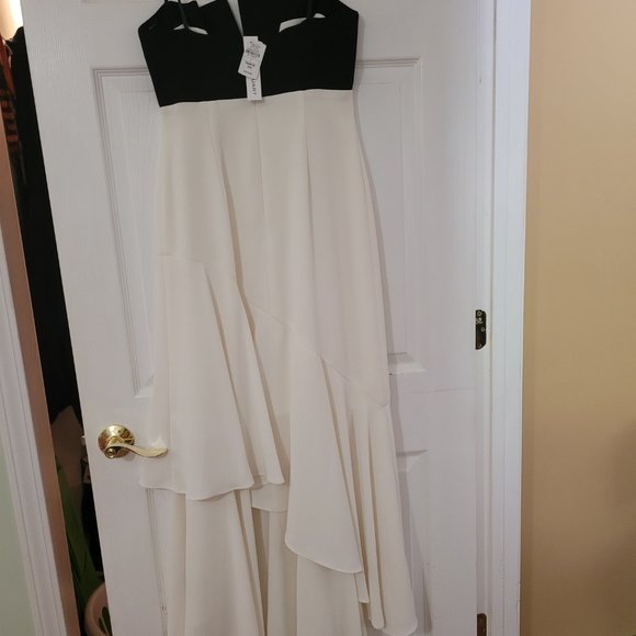 Dress - Picture 2 of 4